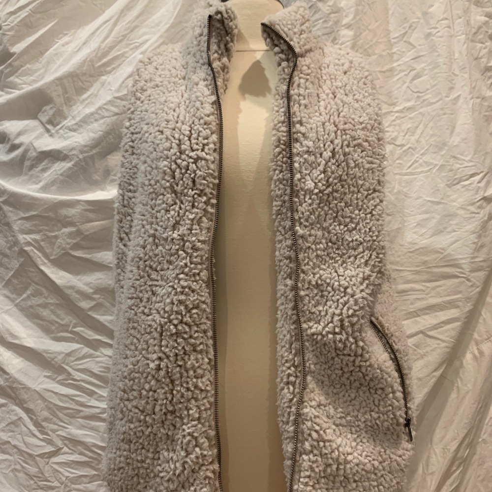 Thread & Supply Sherpa Vest